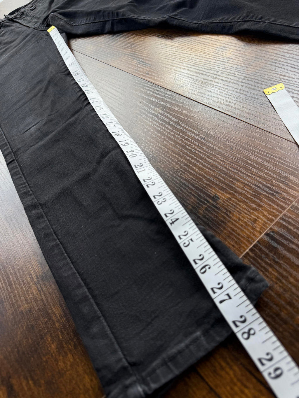 Levi’s Water<Less Black Jeans – W30 L30 (US 10 / UK 12)