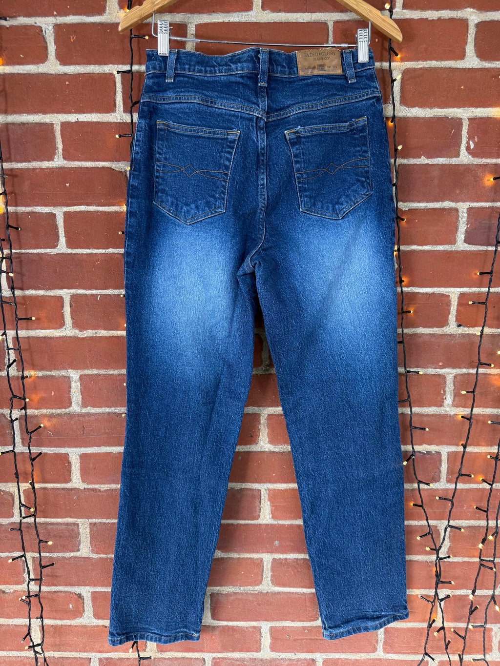 Faded Glory Stretch Jeans – Mid Blue – Size 12-14