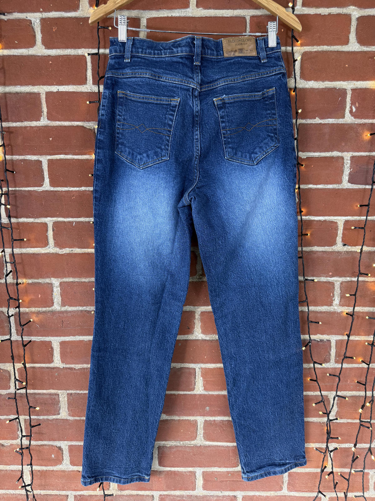 Faded Glory Stretch Jeans – Mid Blue – Size 12-14