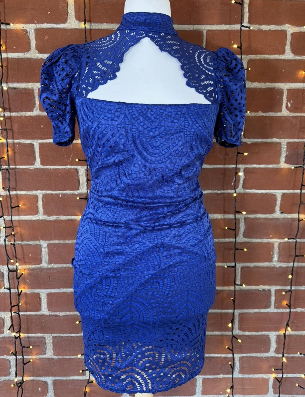 Elegant Blue Lace Mini Dress