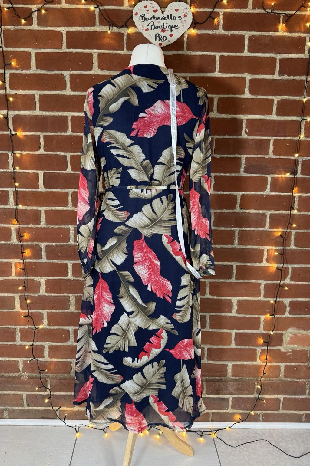 🌺 Tropical Print Wrap Midi Dress – BNWT – Size 10 🌺