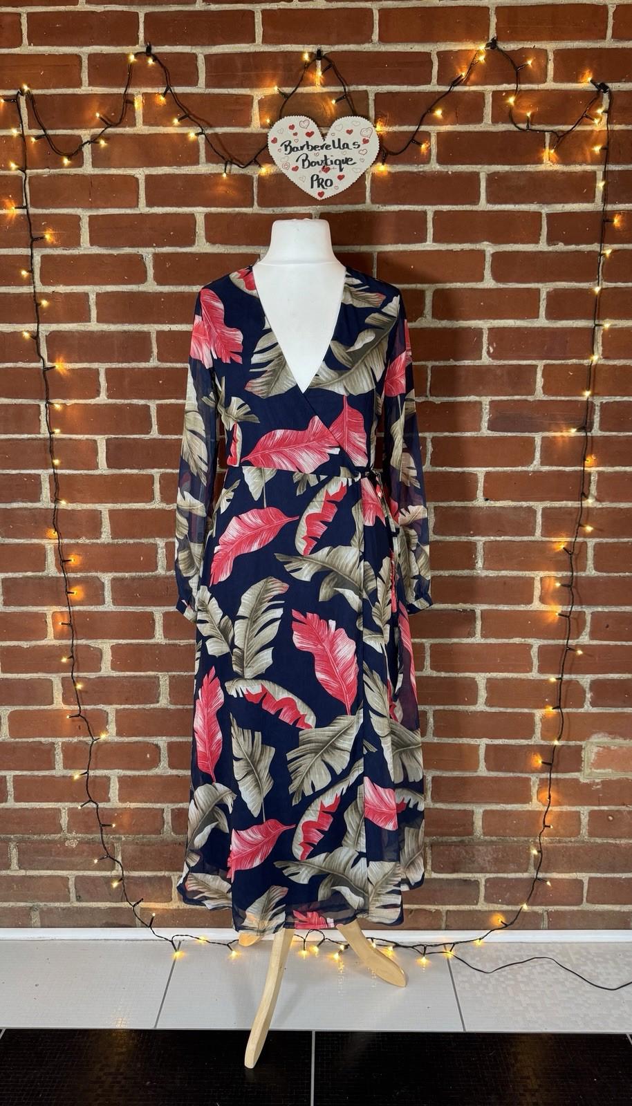 🌺 Tropical Print Wrap Midi Dress – BNWT – Size 10 🌺