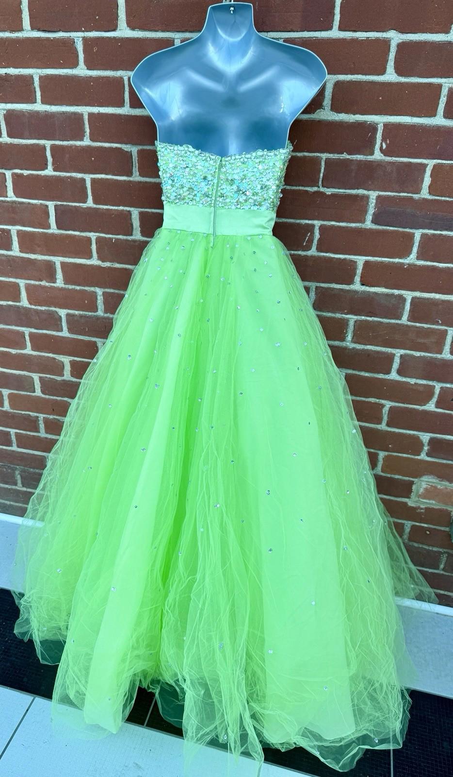 💚 Mori Lee by Madeline Gardner Embellished Lime Green Ball Gown – UK 2
