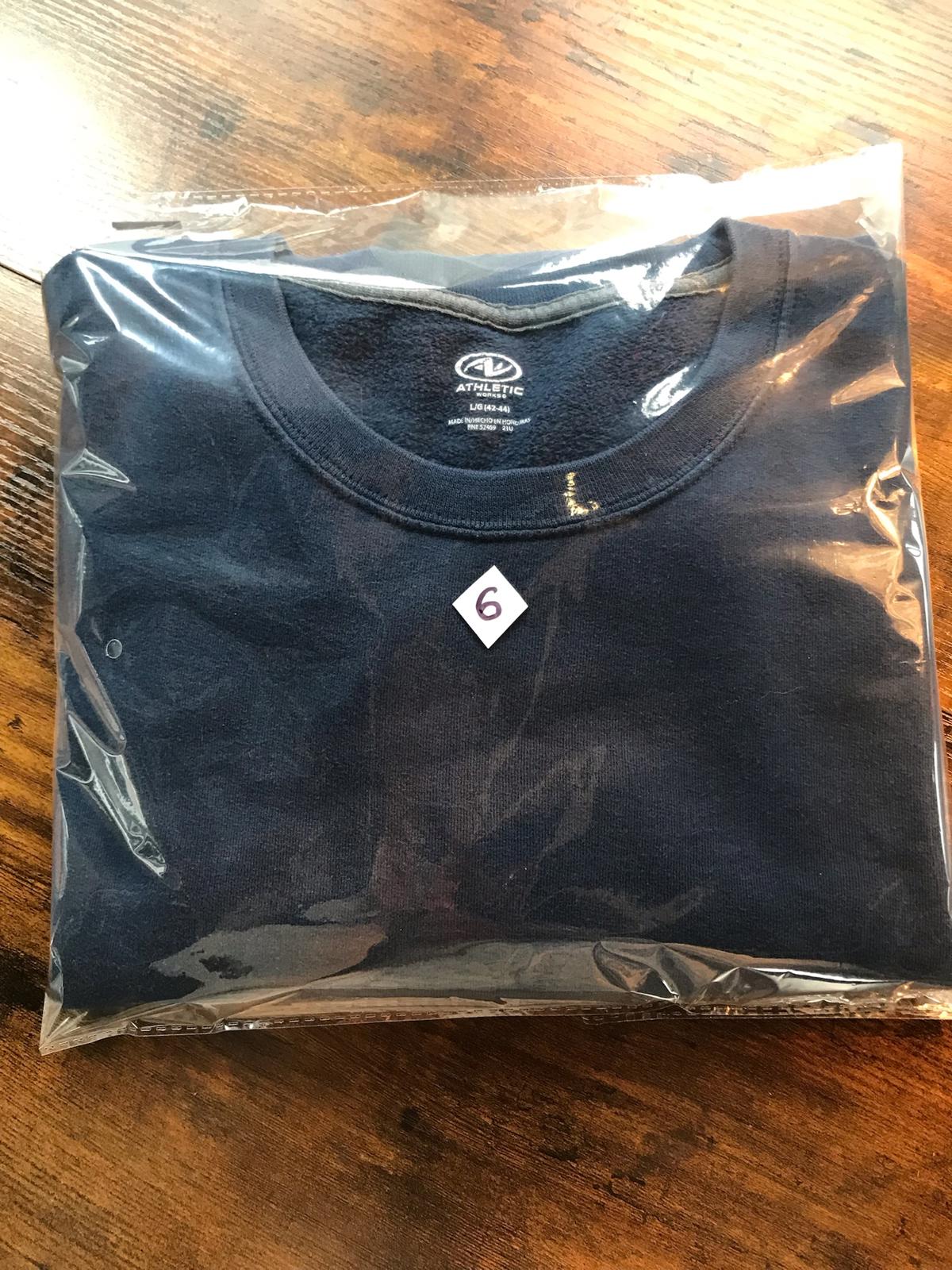 Athletic Works Navy Blue Sweatshirt | Size L (42–44)                N6