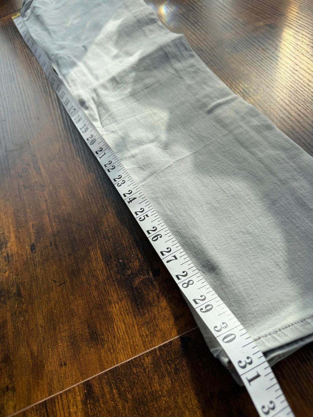 Levi’s Super Skinny Grey Wash Jeans – W29 L32 (US 8 / UK 12)