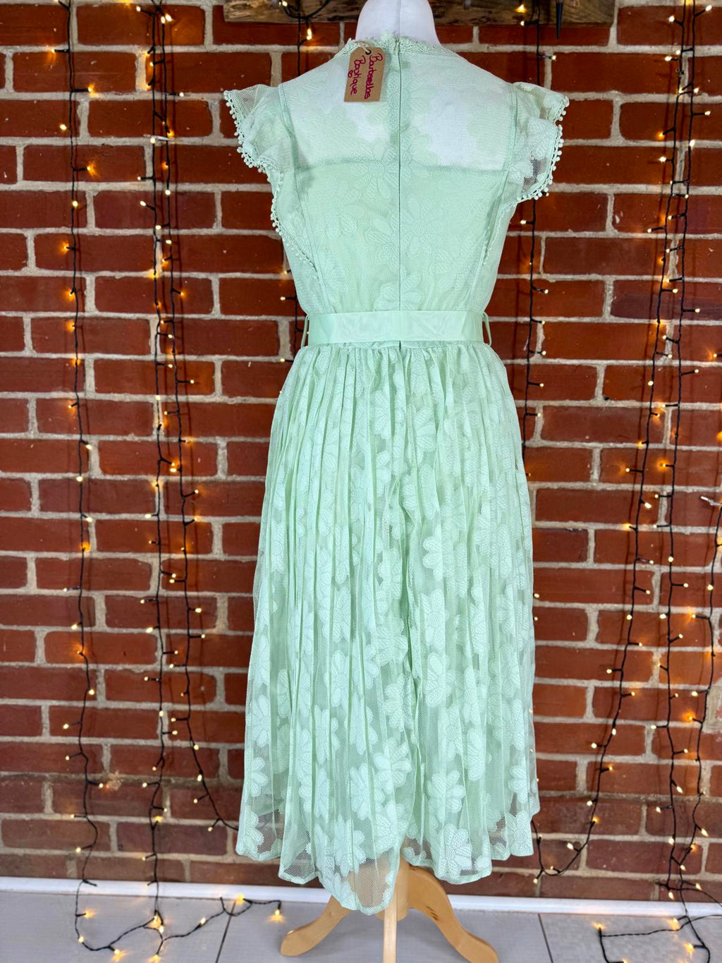 💚 Barberellas Boutique Delicate Lace Dress – Sage Green – Size UK 12 #120