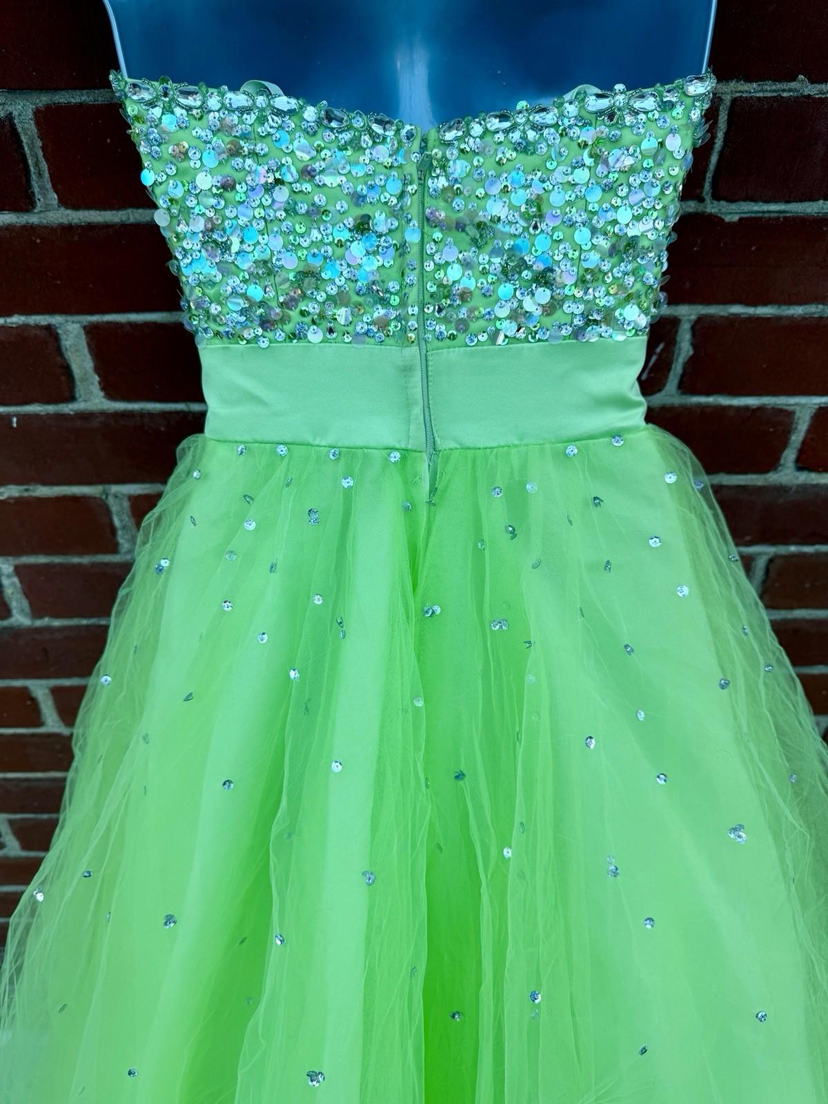 💚 Mori Lee by Madeline Gardner Embellished Lime Green Ball Gown – UK 2