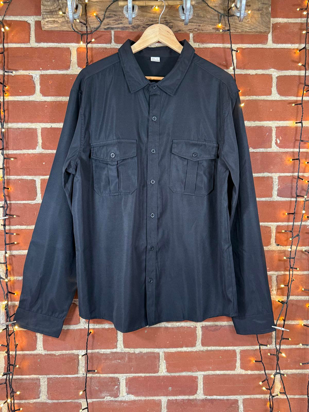 🖤 Black Long Sleeve Button-Up Shirt – Size L (fits XL / UK 46–48”) NUM 15