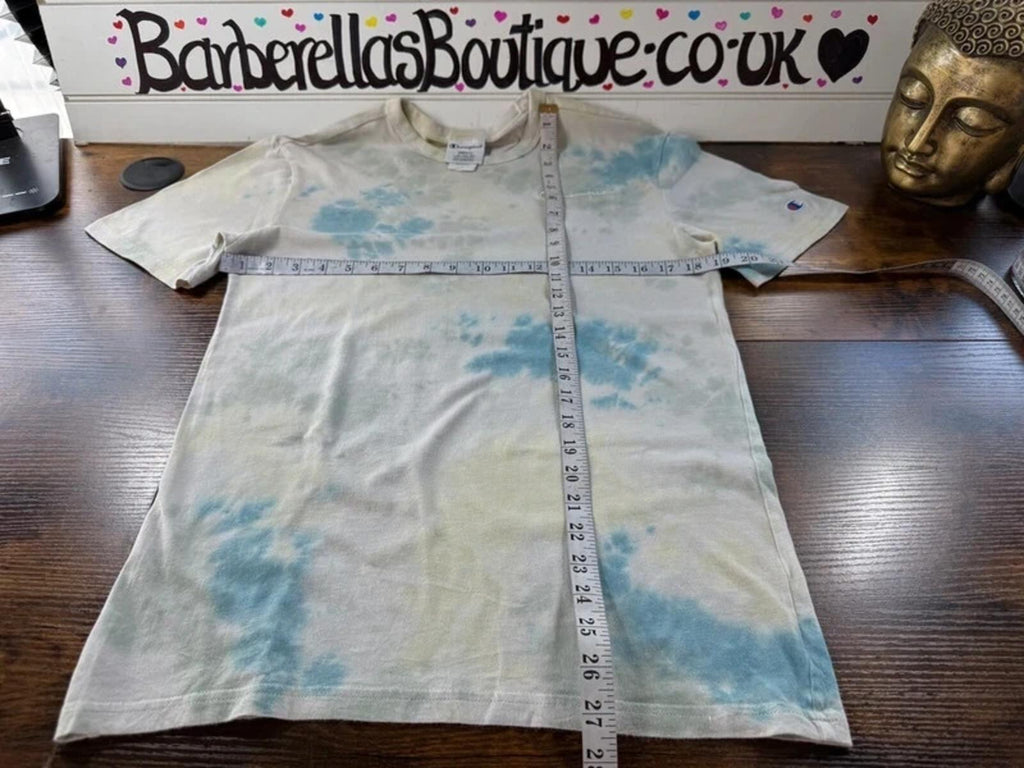 Champion tie dye tee 🌊💙