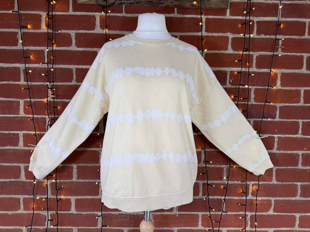 Chic Tie-Dye Graphic Sweatshirt - UK Size 12/14                          NUM36