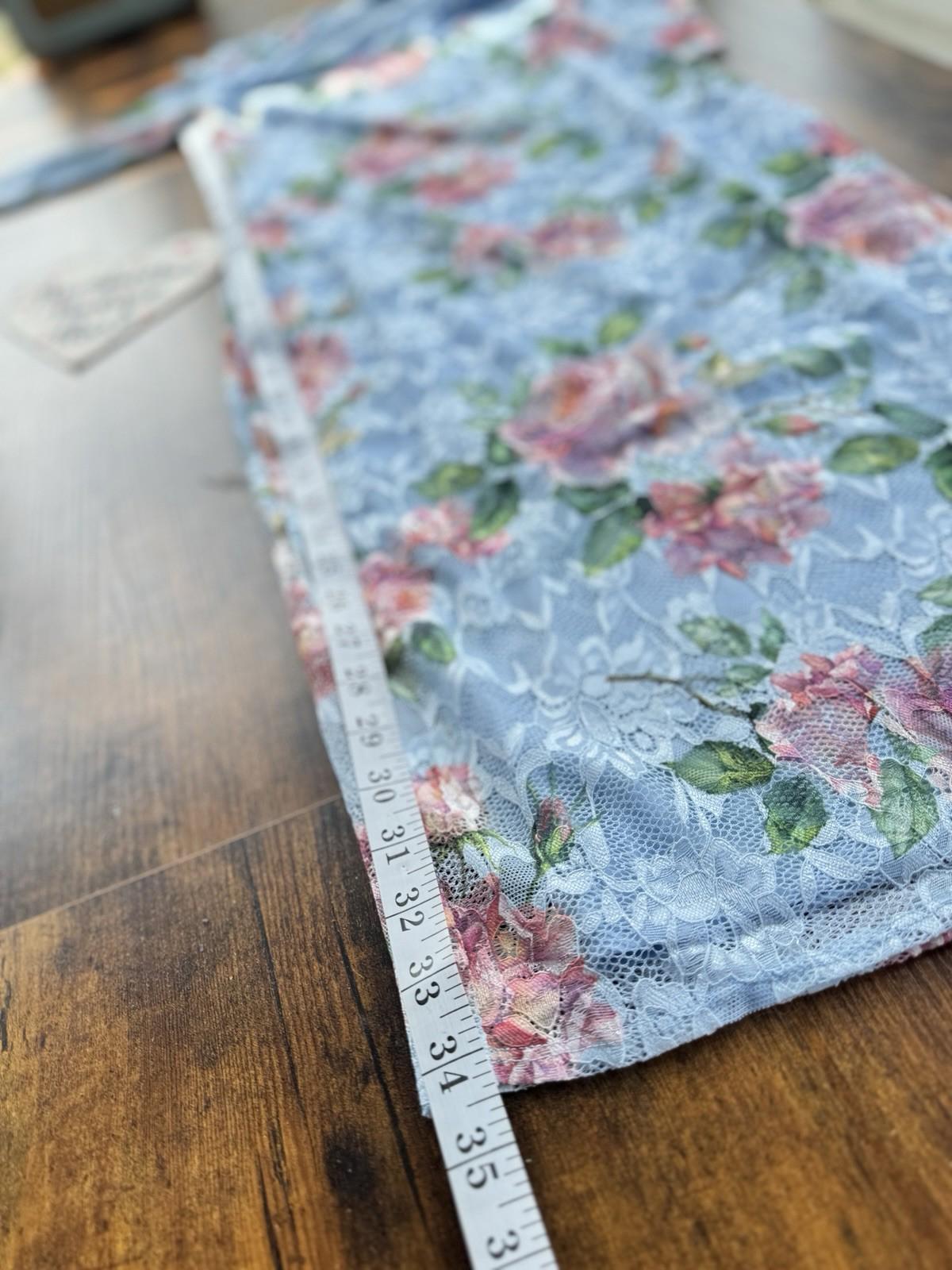 Floral Lace Bodycon Dress with 3/4 Sleeves - size 8