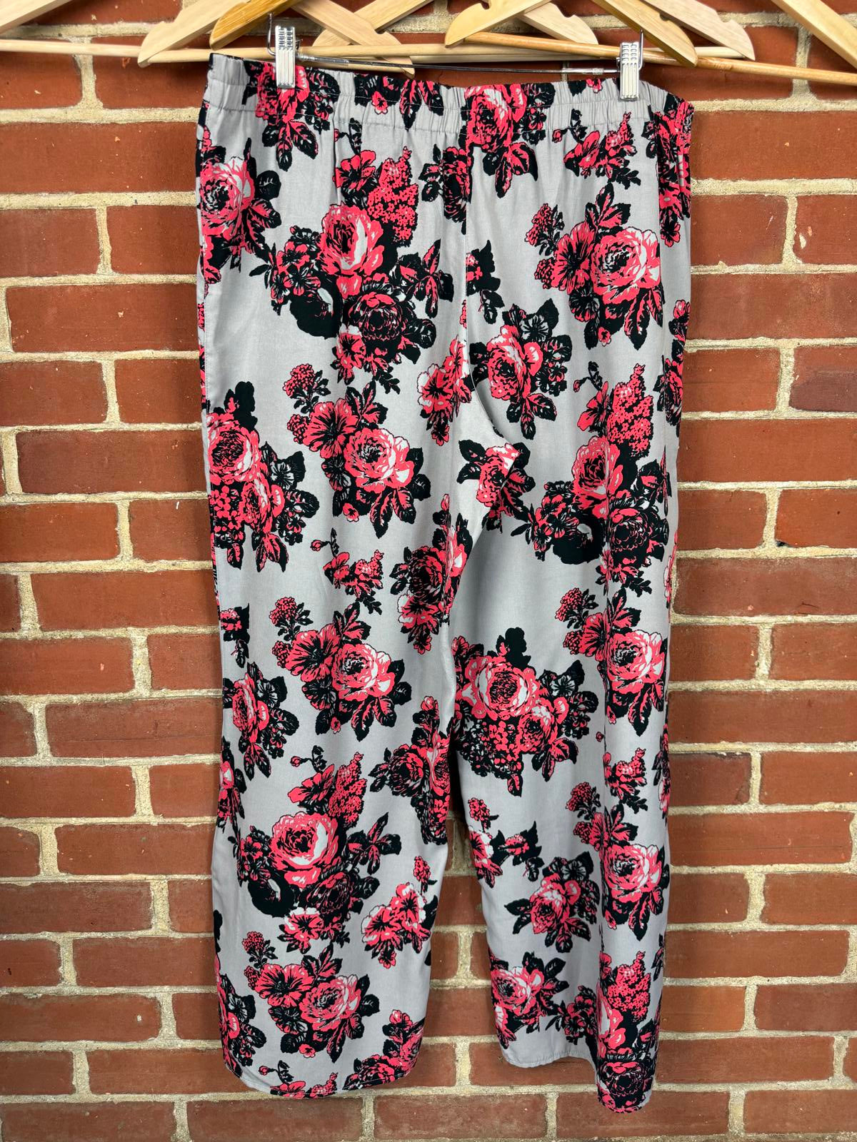 Atmosphere Floral Wide-Leg Trousers | Grey & Red Roses | UK 18    .376