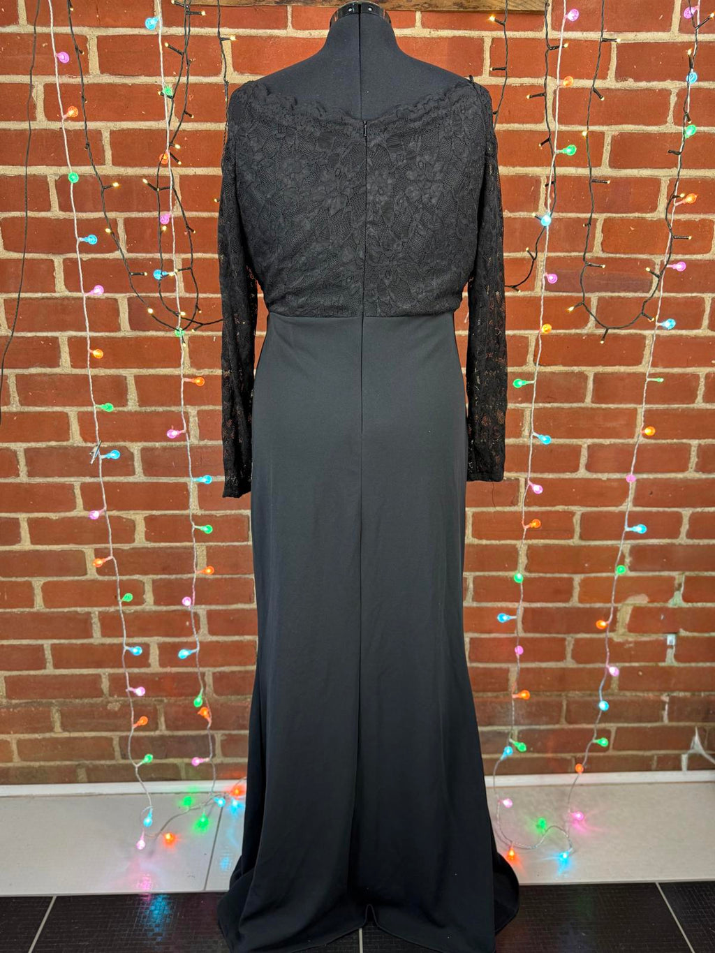 Goddiva Black Lace Maxi Dress UK 20 / US 16 – Long Sleeve BNWT              .280
