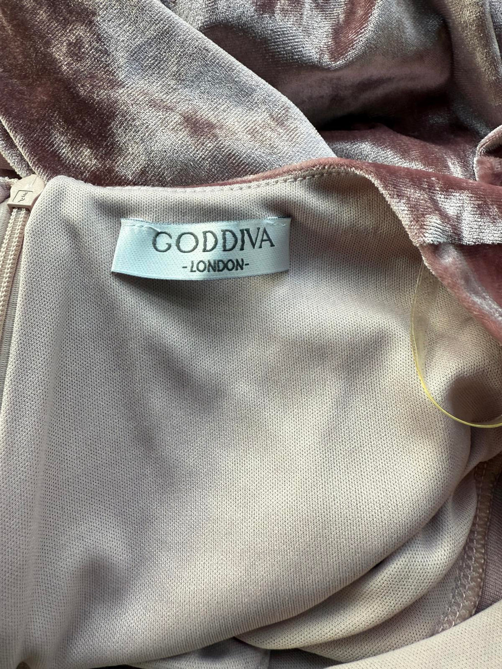 💗 GODDIVA LONDON Dusky Pink Velvet Long Sleeve Gown – UK 8