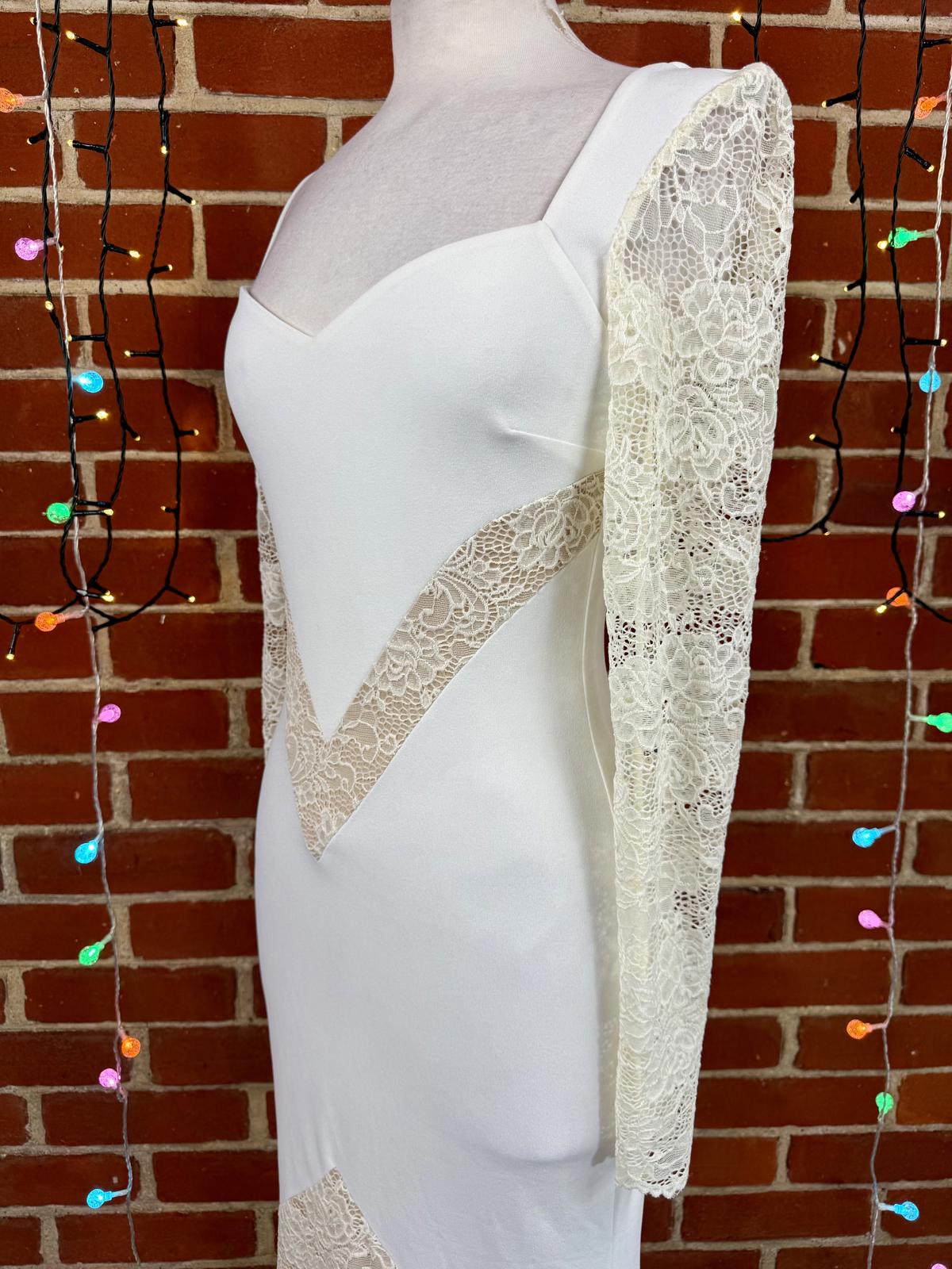 Cream Lace Maxi Dress UK 8–10 / US 4–6 – Long Sleeve Occasion Gown          .324