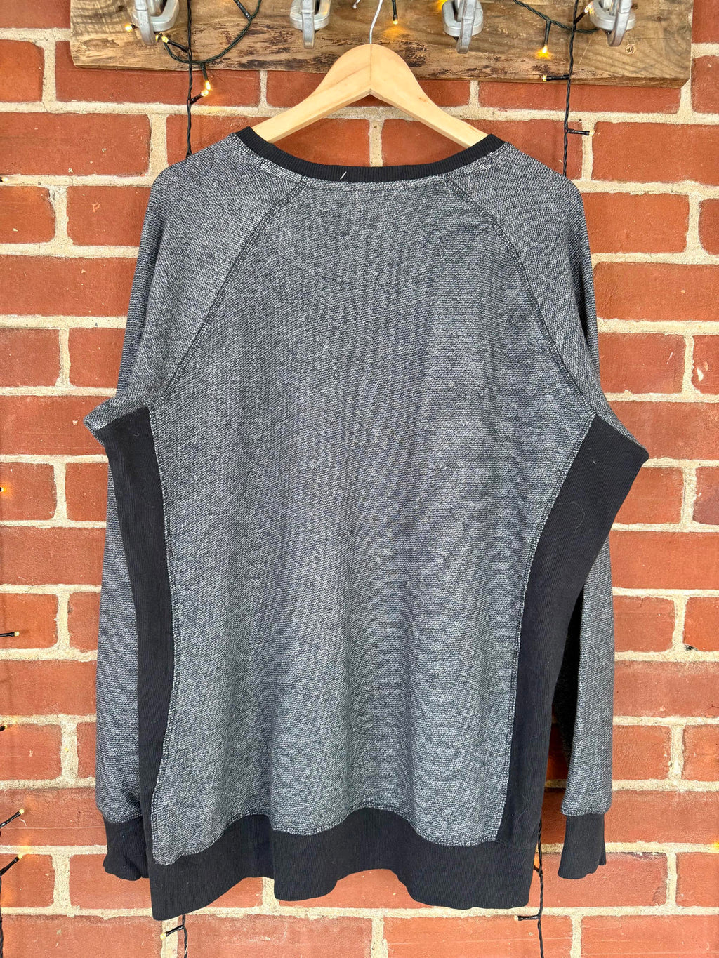 JACHS New York Men’s Sweatshirt – Grey/Black – Size XL              NUM30