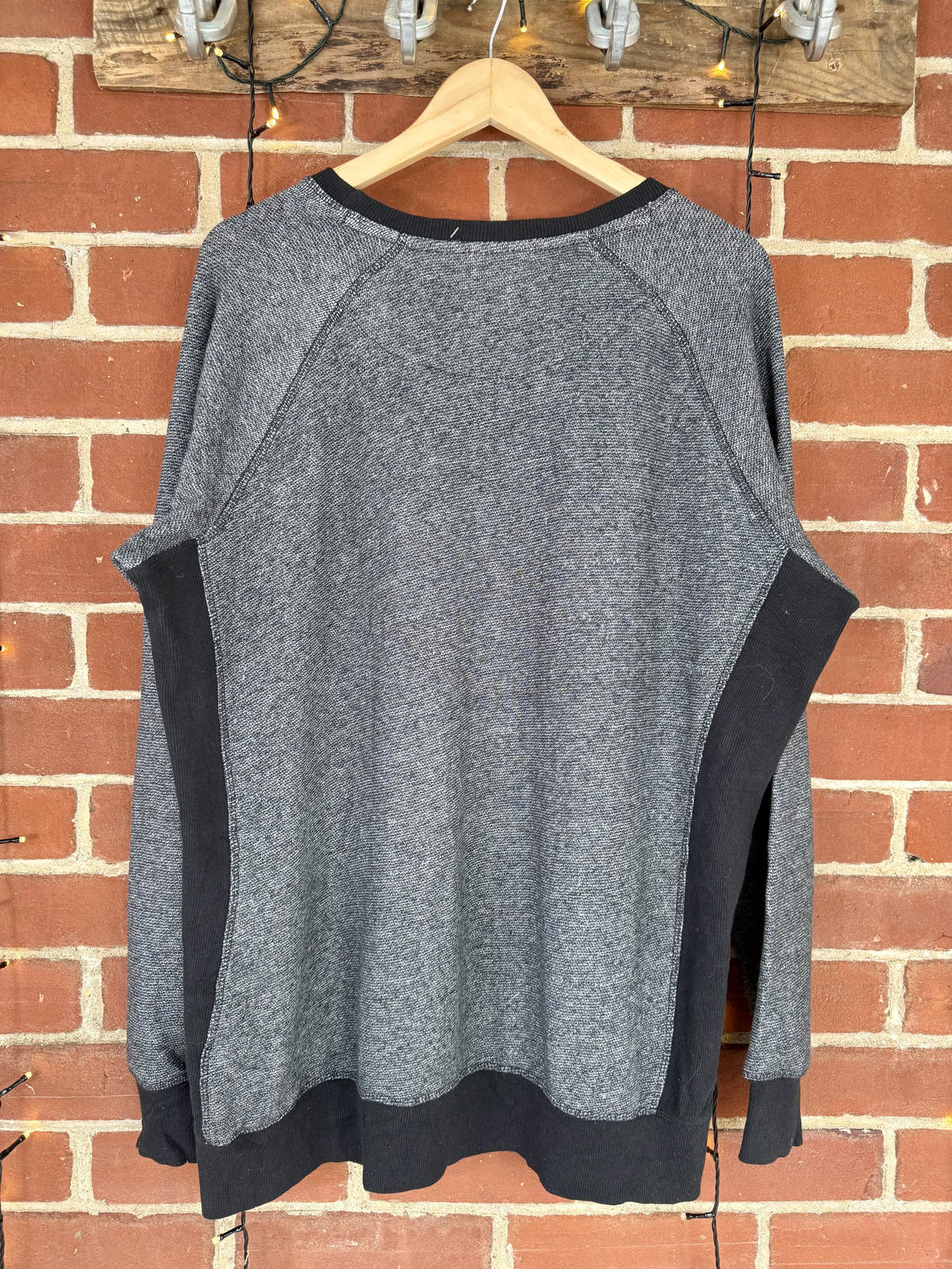 JACHS New York Men’s Sweatshirt – Grey/Black – Size XL              NUM30