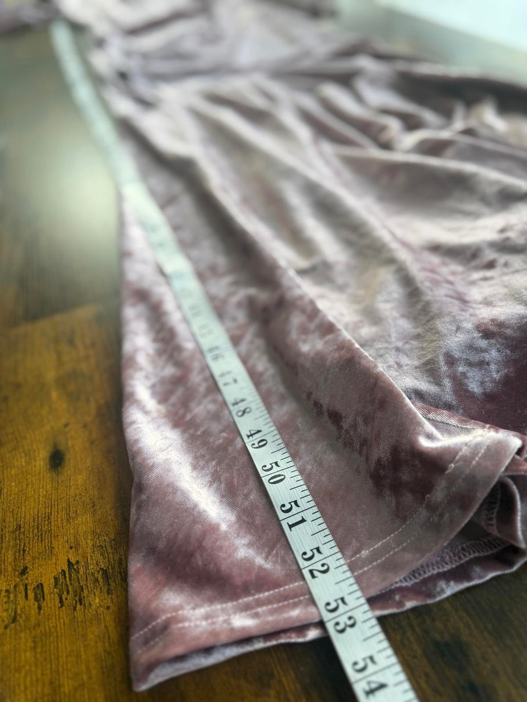 💗 GODDIVA LONDON Dusky Pink Velvet Long Sleeve Gown – UK 8