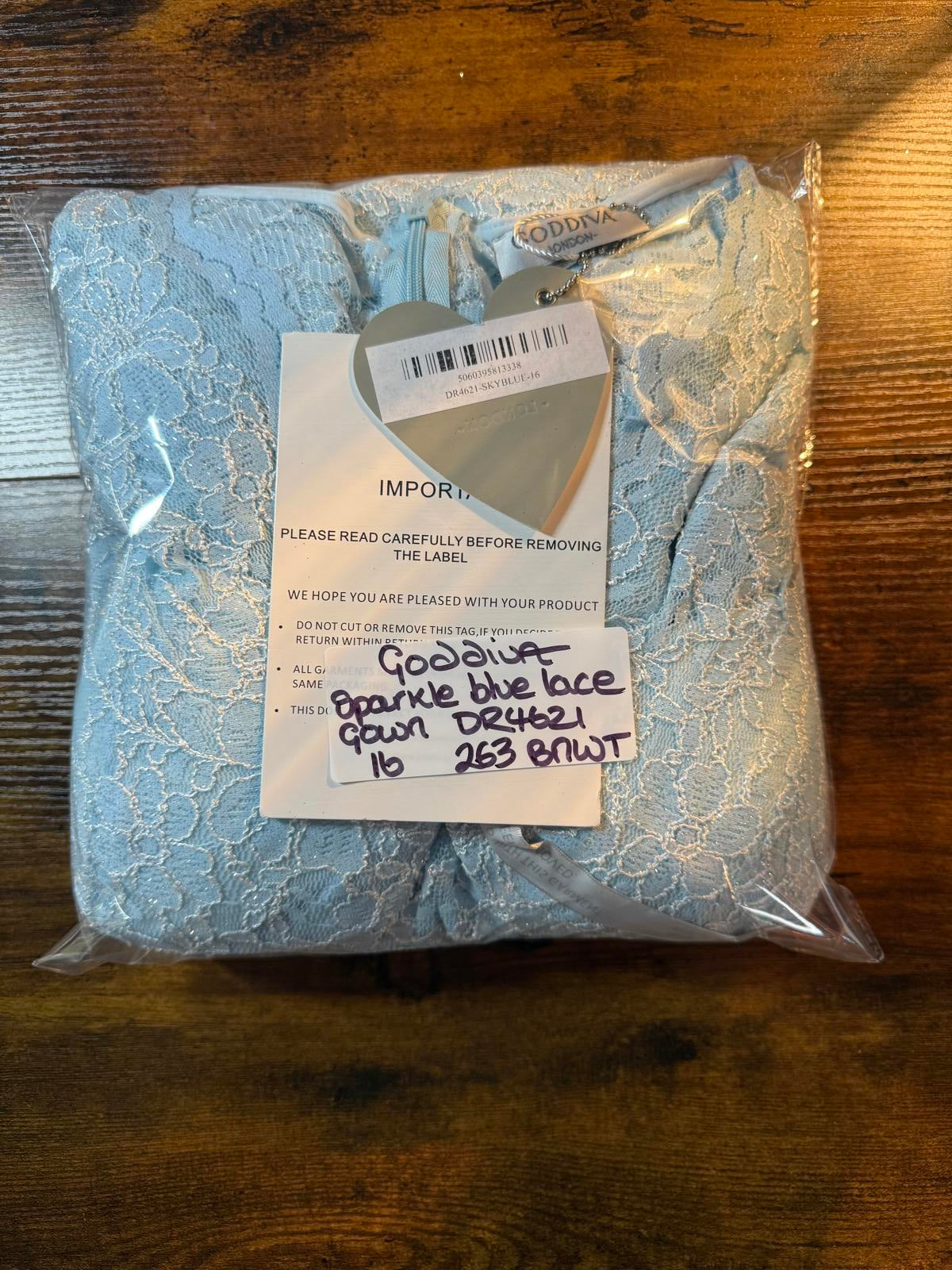 Goddiva Sky Blue Lace Maxi Dress UK 16 / US 12 – Flare Sleeves & V-Neck     .263