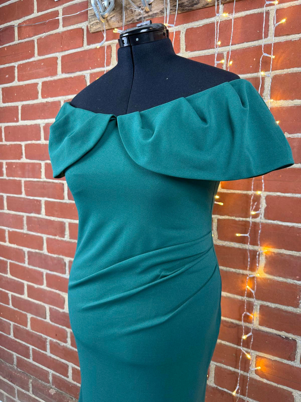 Goddiva Emerald Off Shoulder Maxi Gown BNWT Elegant Fitted UK Approx 8 US 4 sk92