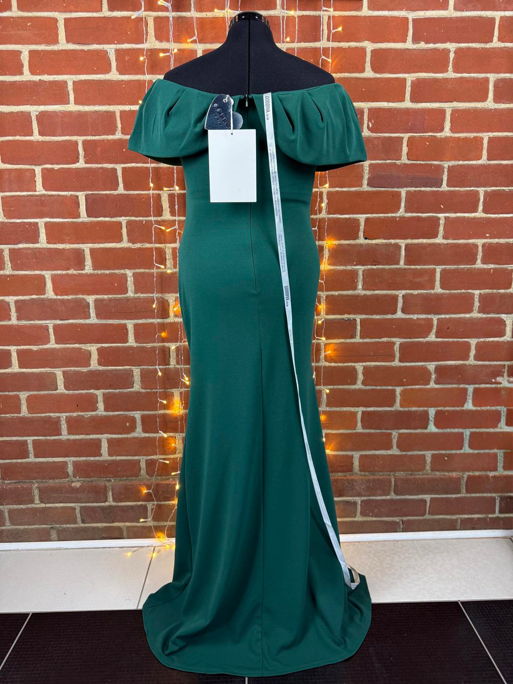 Goddiva Emerald Off Shoulder Maxi Gown BNWT Elegant Fitted UK Approx 8 US 4 sk92
