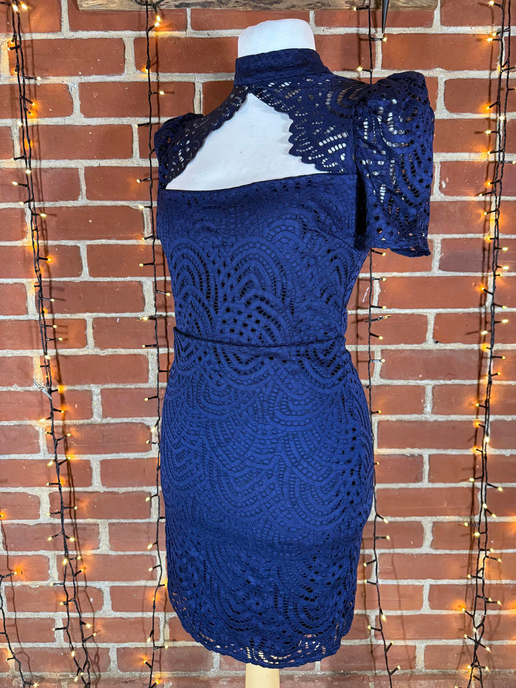 City Goddess Navy Lace Mini Dress UK 14 US 10 BNWT Open Back sku219