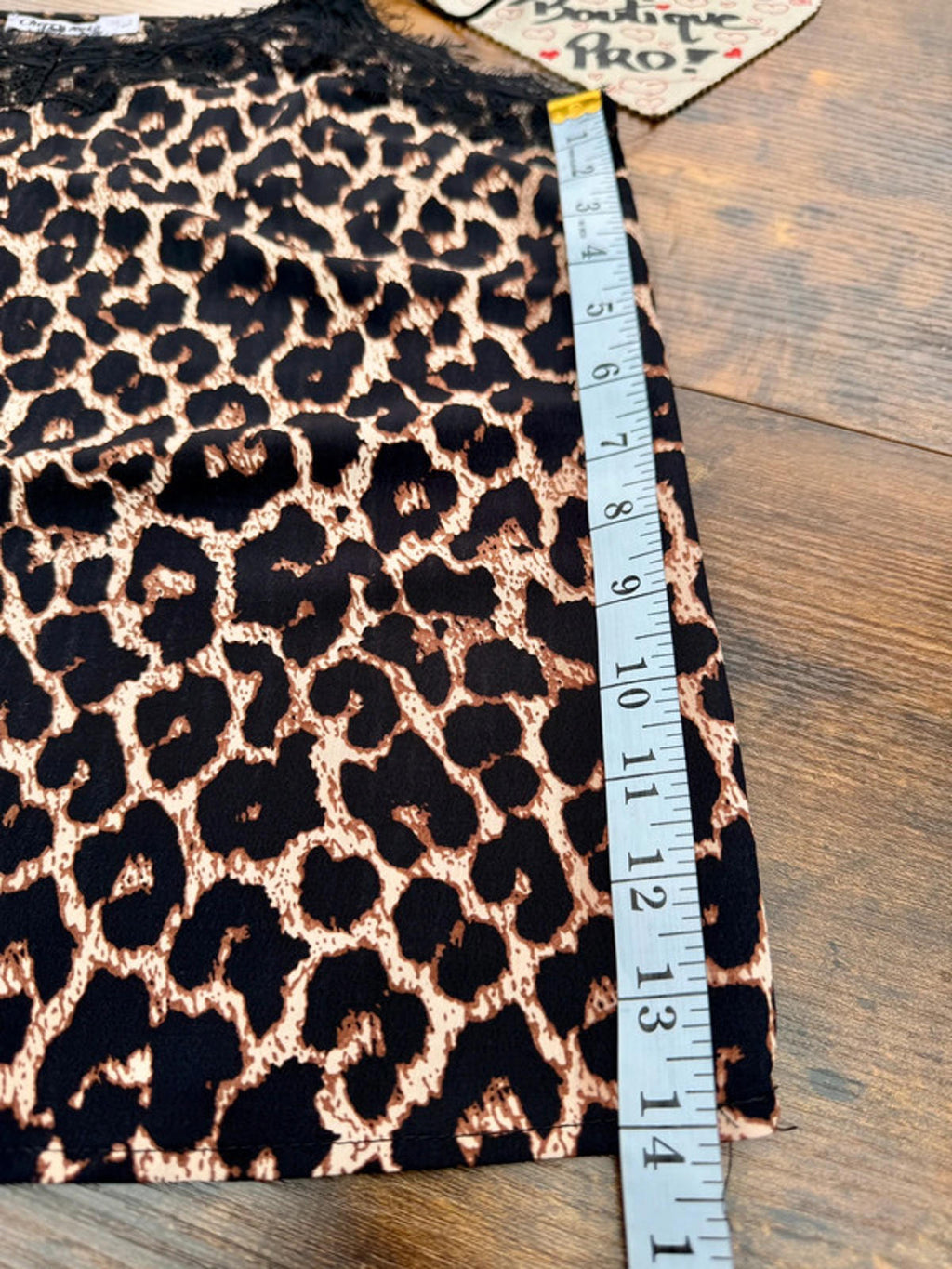 Chic Leopard Print Camisole with Lace Trim - Size Large