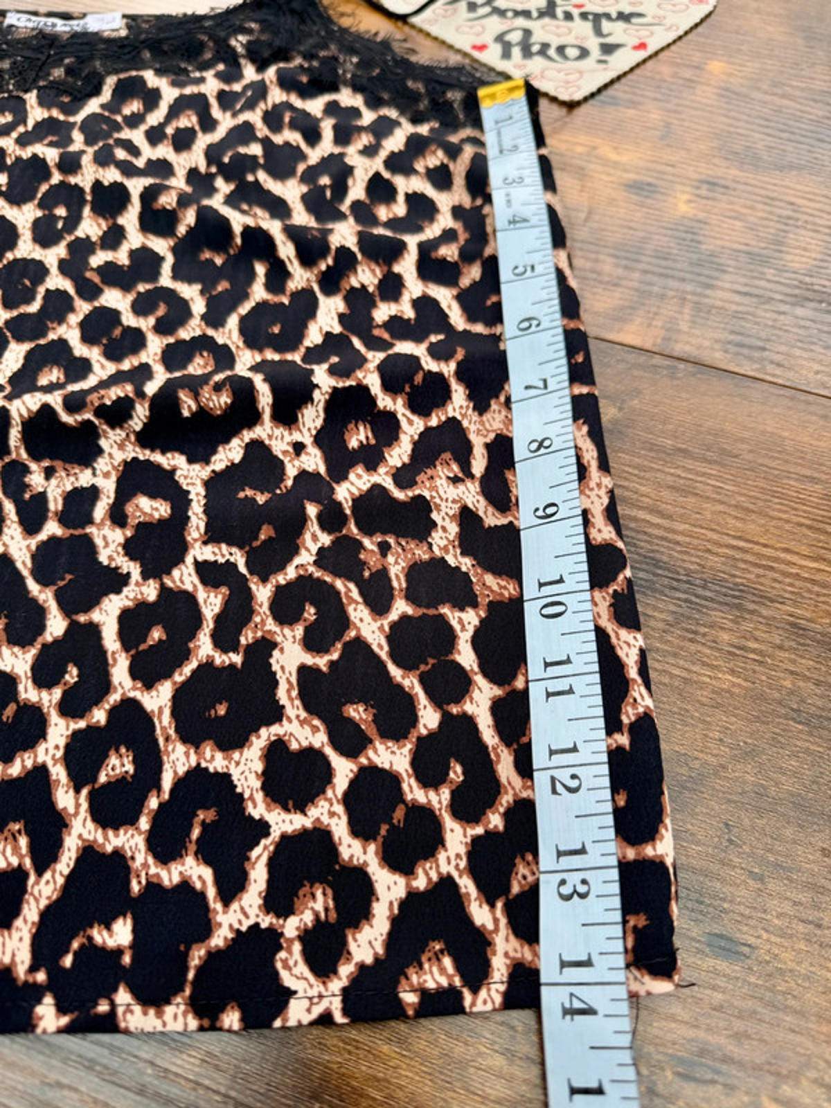 Chic Leopard Print Camisole with Lace Trim - Size Large