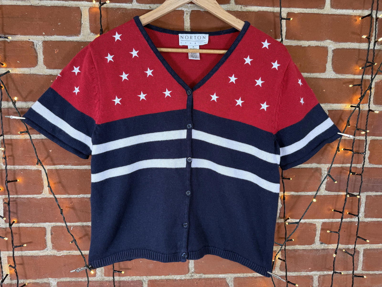 Vintage Norton Studio Hong Kong Stars & Stripes Knit Cardigan Size 14/16 NUM 60