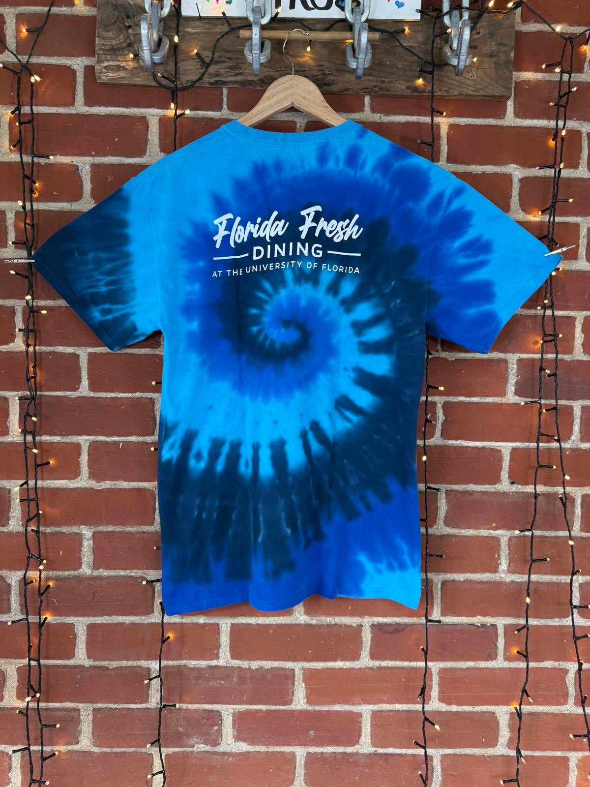 Florida Fresh Dining Tie-Dye T-Shirt - Size Mens M