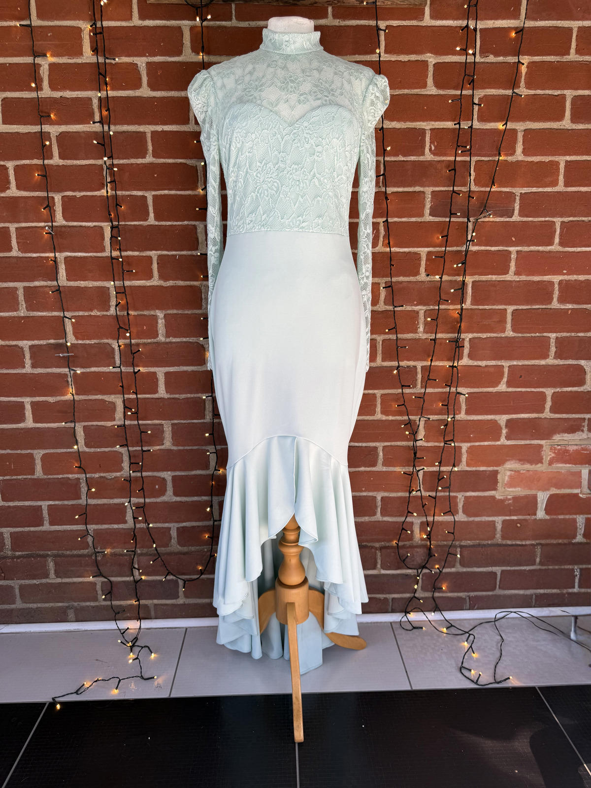 Goddiva Mint Green Lace High Neck Fishtail Midi Dress UK 10 BNWT