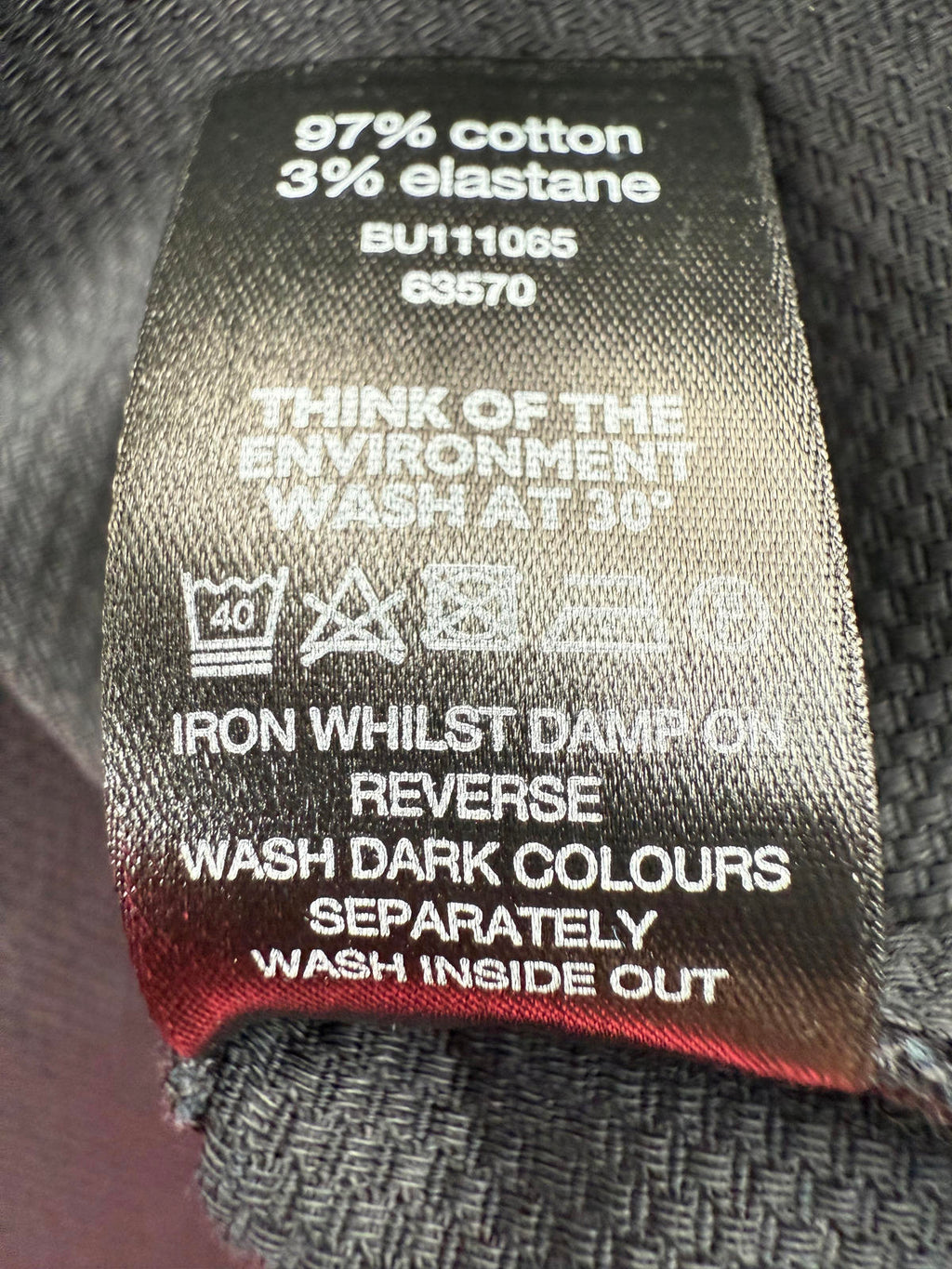 Chic Black Women’s Skirt With Pockets - Size 16