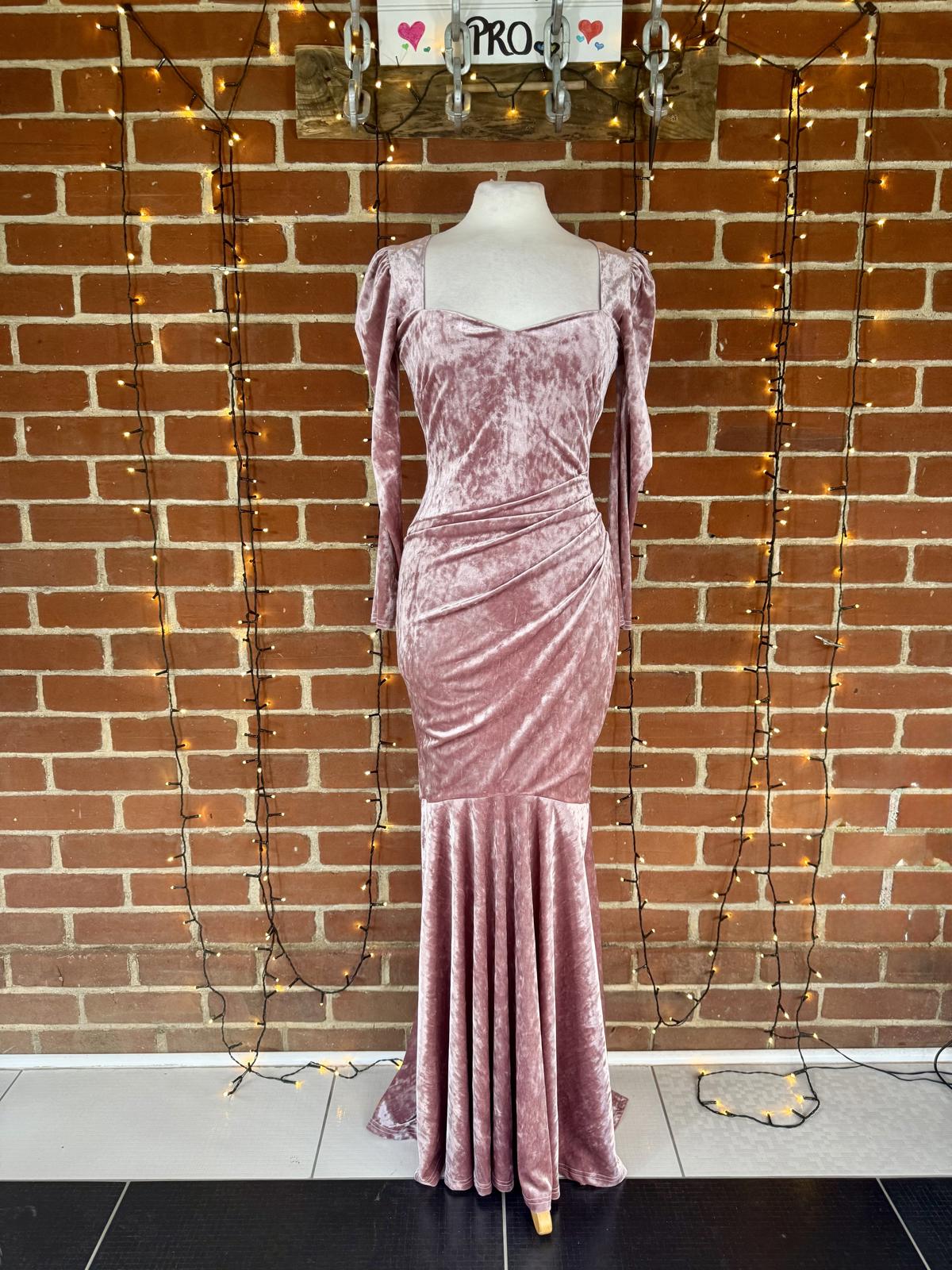 💗 GODDIVA LONDON Dusky Pink Velvet Long Sleeve Gown – UK 8