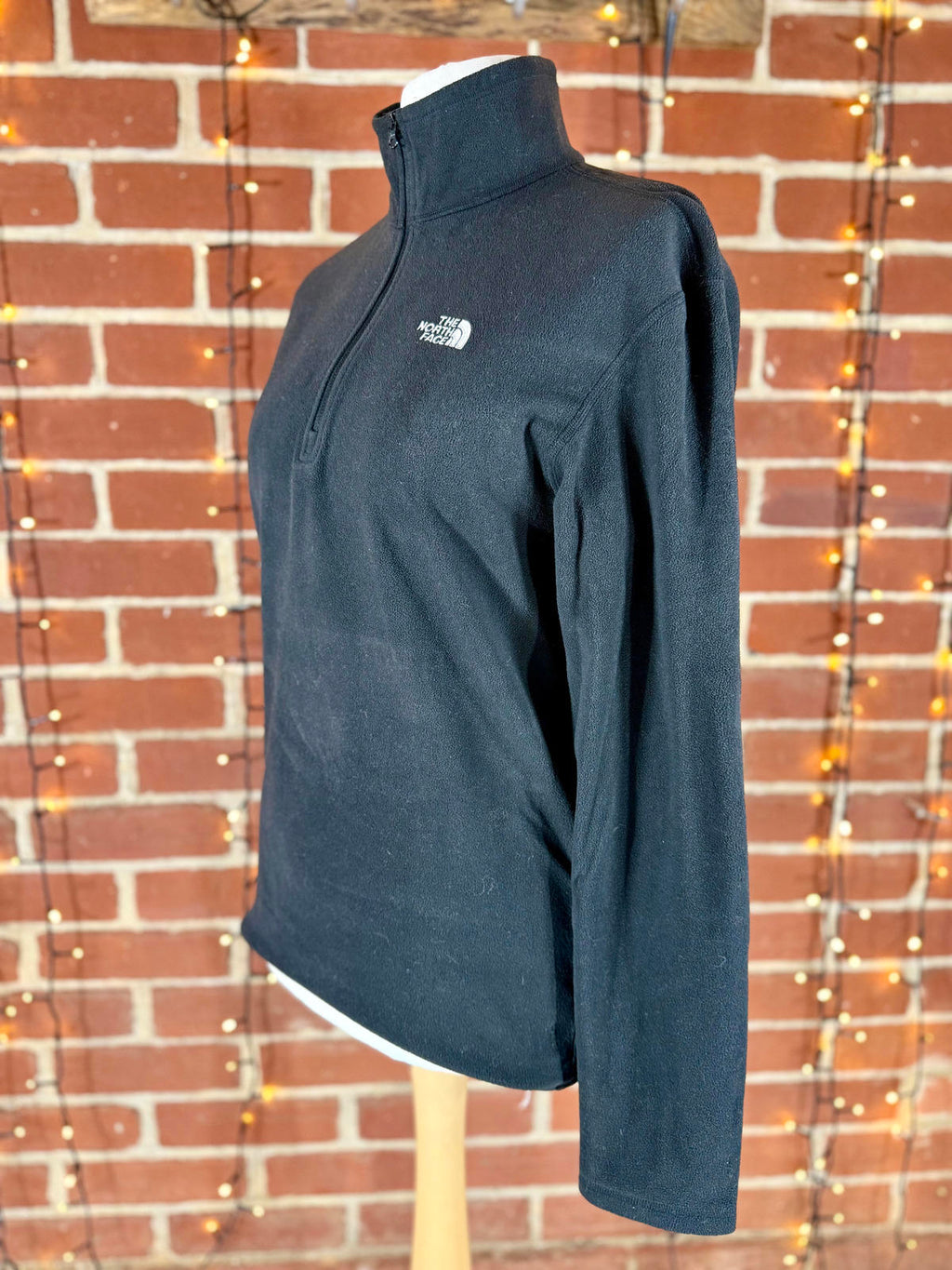 The North Face Black 1/4 Zip Fleece Pullover Recycled Polyester M NUM50
