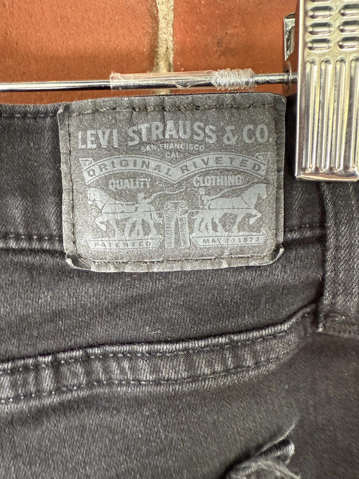 Levi’s Water<Less Black Jeans – W30 L30 (US 10 / UK 12)
