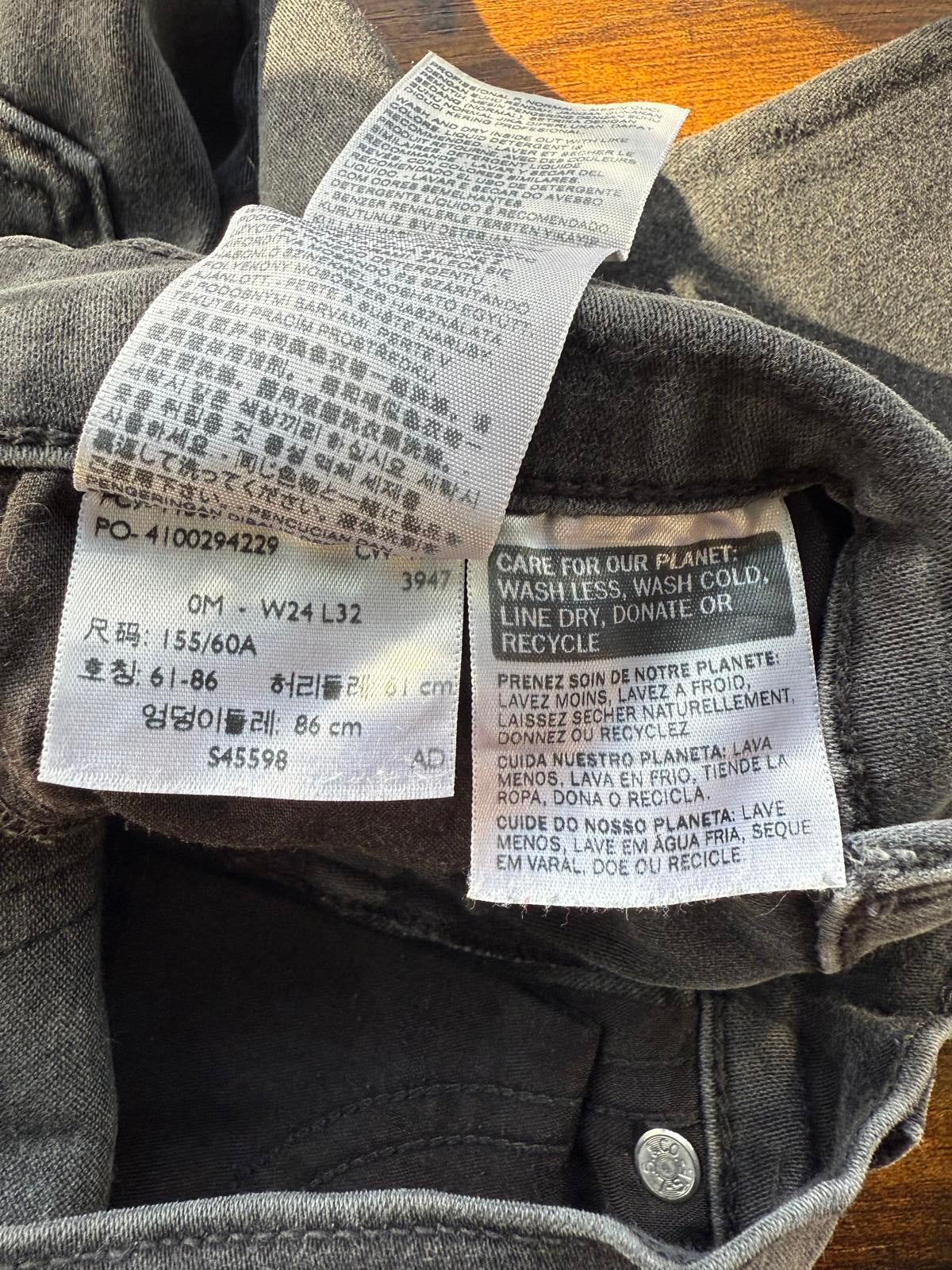 Levi’s 524 Skinny Jeans – Black (W24 L32)