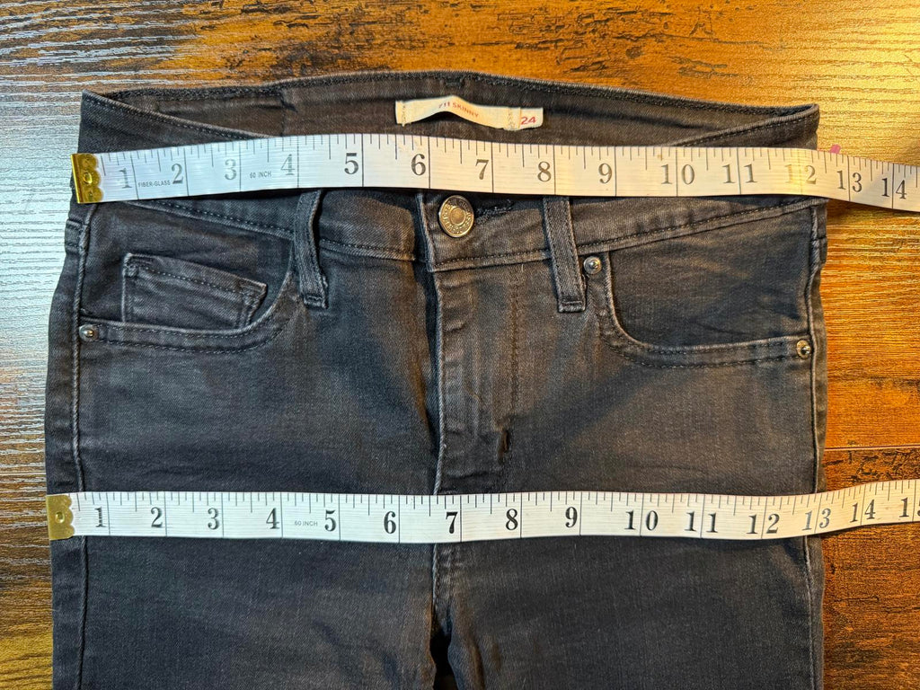 Levi's Women's Black Skinny Jeans Size 25