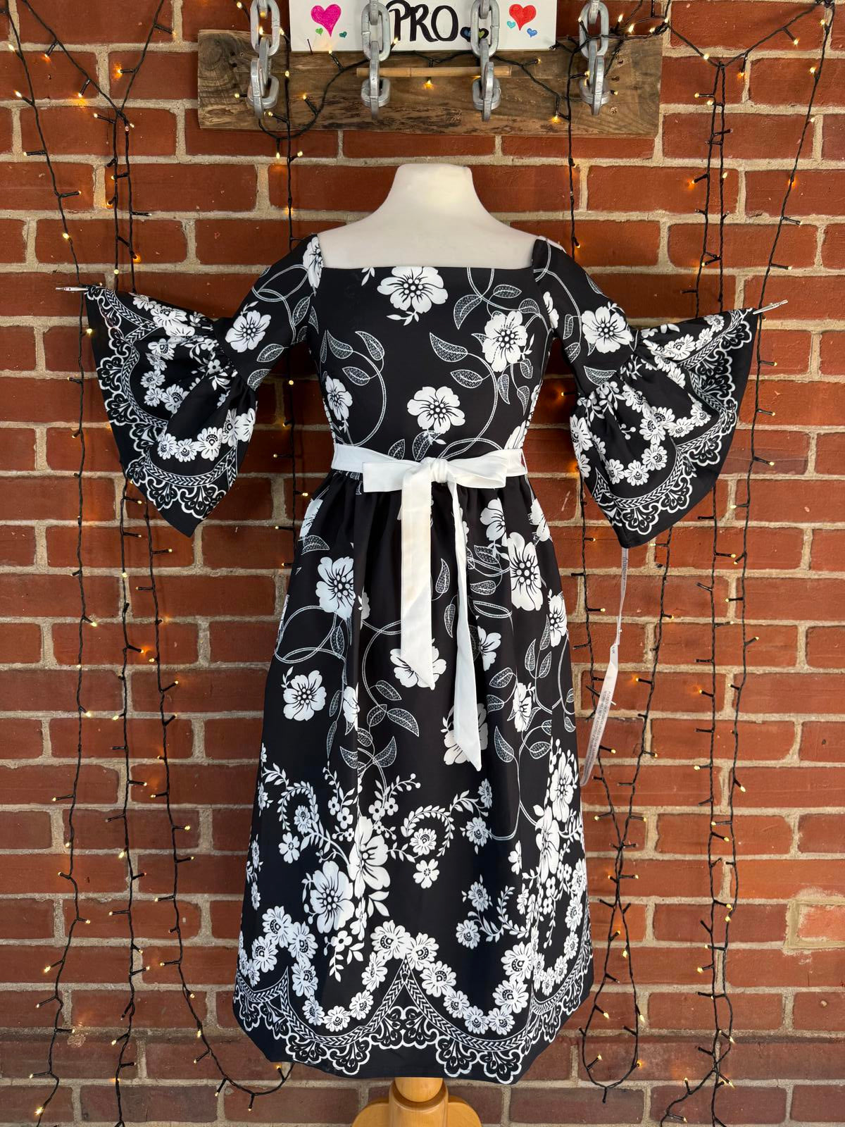 Goddiva London Floral Bardot Dress UK 10 -12 / US 6 -8 BNWT                 .467