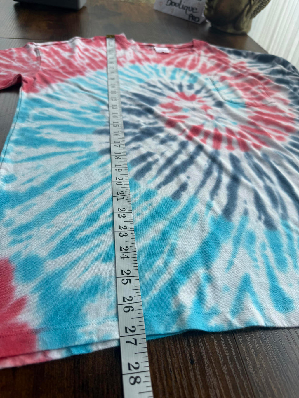 NO BOUNDARIES Tie-Dye Tee | Size L- 14–16