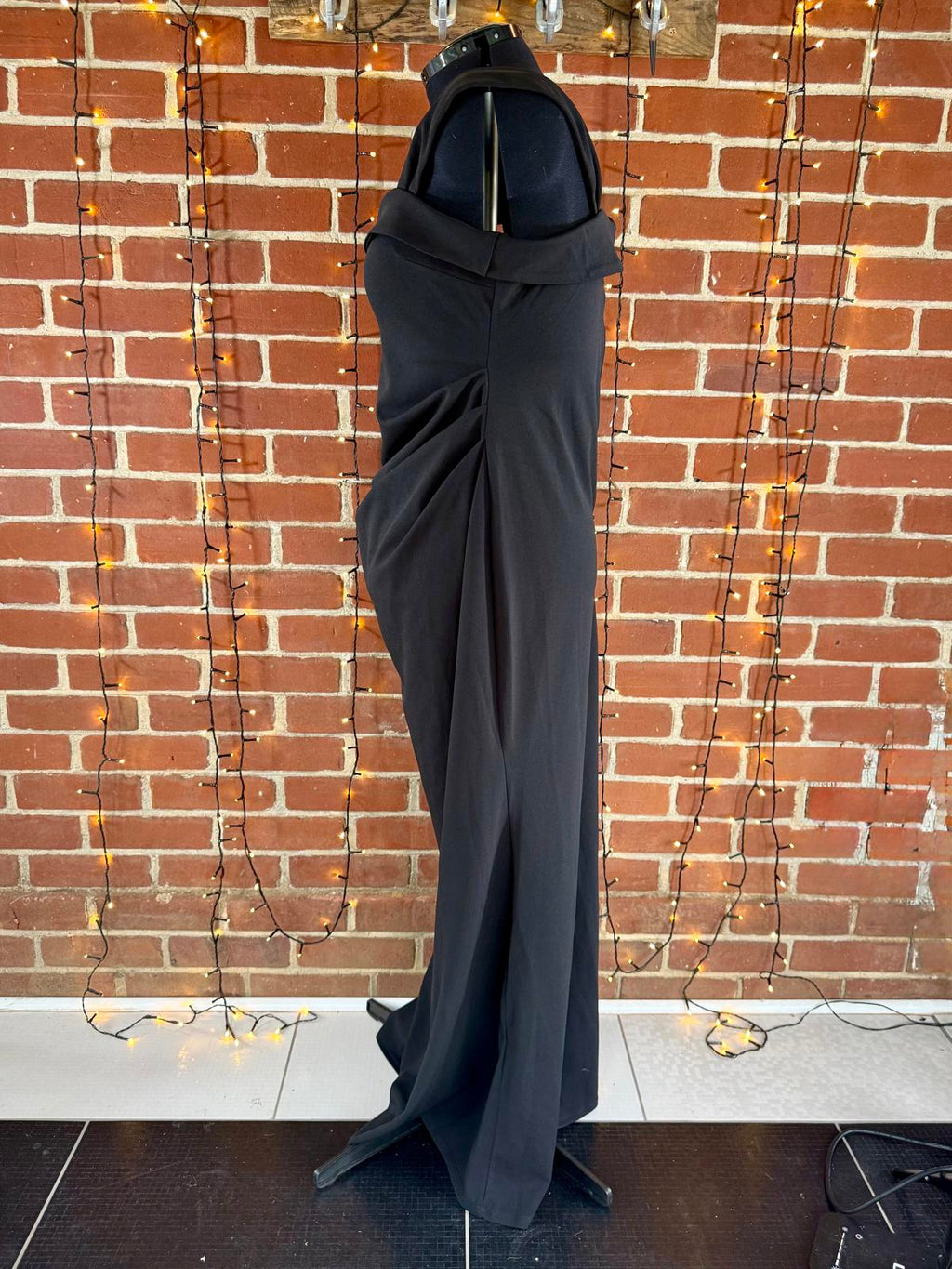 #40 Goddiva Plus DR2594P Black Off Shoulder Maxi Dress – UK 22