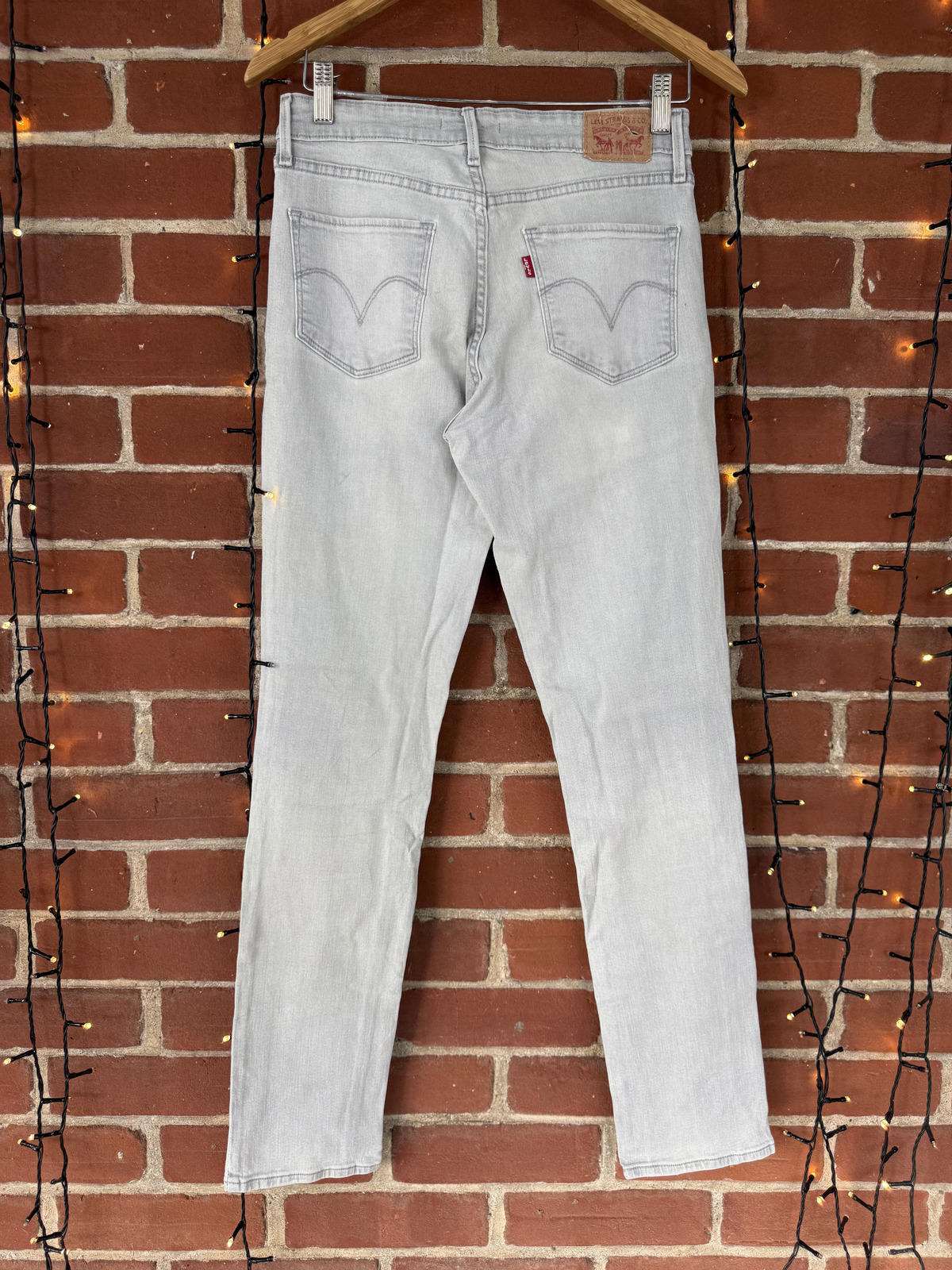 Levi’s Super Skinny Grey Wash Jeans – W29 L32 (US 8 / UK 12)